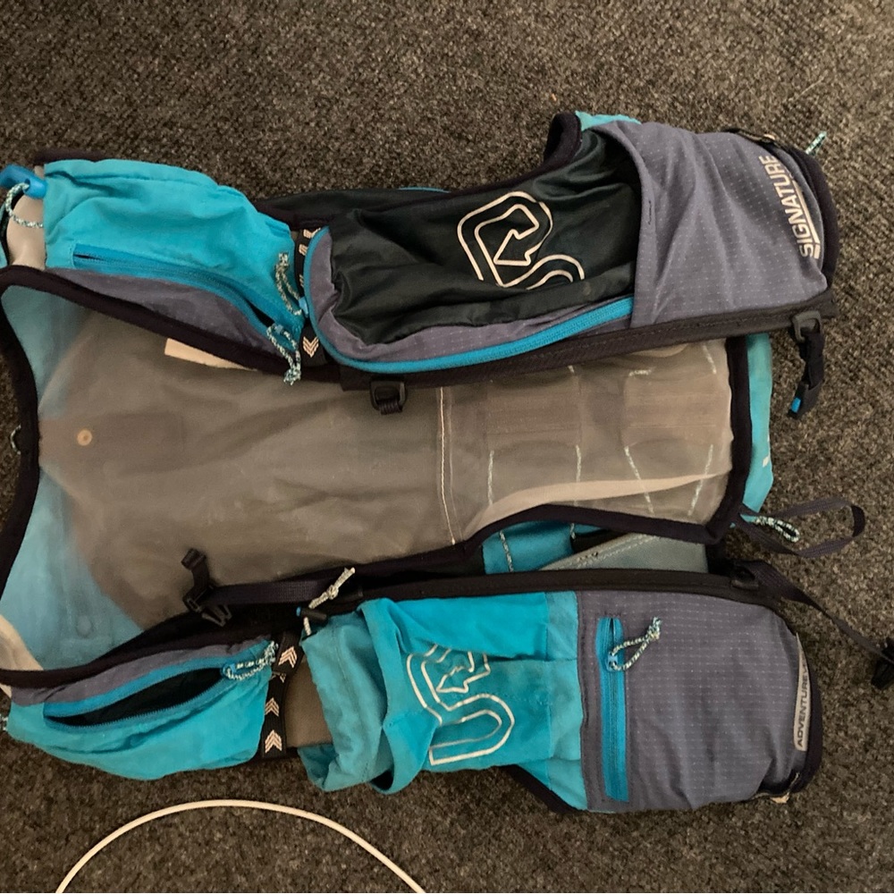 Ultimate direction 10L running vest unisex